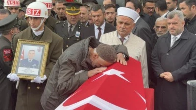 Karab&uuml;kl&uuml; şehit Nuri &Ouml;zcan son yolculuğuna uğurlandı