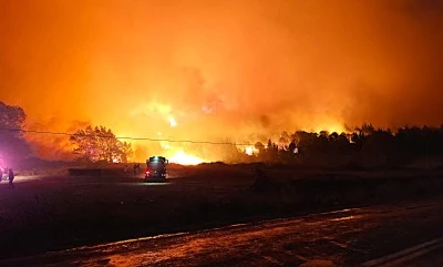 Karacabey'de orman yangını b&uuml;y&uuml;yor! Boğaz yolu &ccedil;ift y&ouml;nl&uuml; kapatıldı