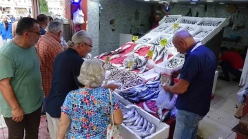 Karadeniz&rsquo;de palamut bereketi: Tanesi 50 TL
