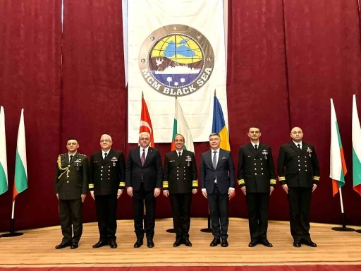 Karadeniz Mayın Karşı Tedbirleri G&ouml;rev Grubu komutası Bulgaristan&rsquo;a devredildi
