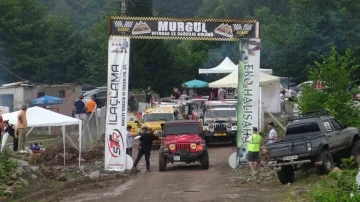 Karadeniz Offroad kupası ikinci yarışları Artvin&rsquo;de d&uuml;zenledi
