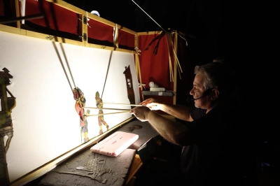 Karag&ouml;z Doğduğu Şehirde Yaşıyor