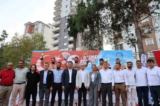 Karakucak G&uuml;reşlerinde başpehlivan Ali B&ouml;nceoğlu oldu
