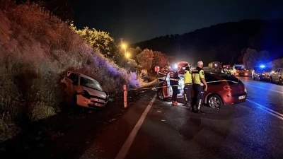 Karayolunda zincirleme kaza: 4 &ouml;l&uuml; 11 yaralı