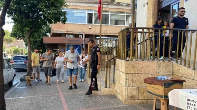 Kardeşlerin birbirini kanlar i&ccedil;erisinde bırakan kavgası: 2 yaralı