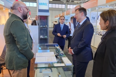 Karel, EMS &Ccedil;&ouml;z&uuml;mlerini Uluslararası Arenada Tanıttı