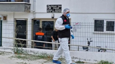 Karı koca evde &ouml;l&uuml; bulundu: Olayda kimyasal madde ş&uuml;phesi