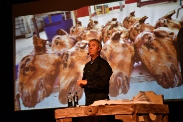 Karikat&uuml;r severleri buluşturan festival