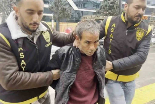 Karısını tabancayla &ouml;ld&uuml;ren şahıs