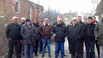 Kars CHP&rsquo;de başkan ve y&ouml;netime partililerden tepki
