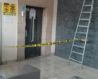 Kars'ta 2 g&uuml;nd&uuml;r kayıp olan Savaş G&uuml;zel asans&ouml;r boşluğunda &ouml;l&uuml; bulundu