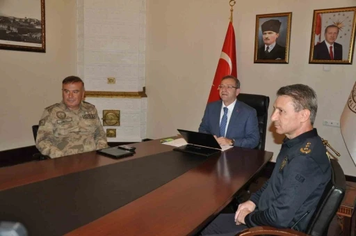 Kars&rsquo;ta asayiş ve g&uuml;venlik toplantısı yapıldı

