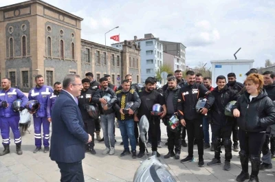 Kars&rsquo;ta g&uuml;venli motosiklet kullanımı eğitimi
