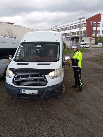 Kars&rsquo;ta &ouml;ğrenci servisleri denetleniyor
