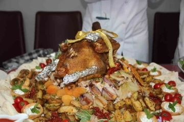 Kars&rsquo;tan getirttiği kaz ile yaptığı yemekle birinci oldu
