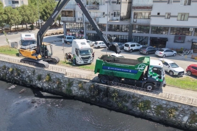 Karsak Deresi&rsquo;nde Kapsamlı Temizlik