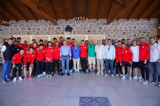 Karşılaşma &ouml;ncesi moral depoladılar
