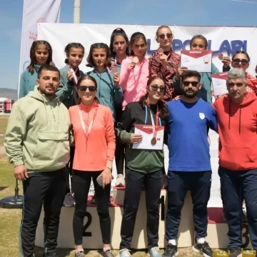 Karslı atlet T&uuml;rkiye 3&rsquo;&uuml;nc&uuml;s&uuml; oldu
