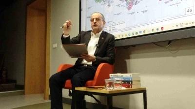 Kartal Anadolu İmam Hatip Lisesi&rsquo;nde Nuh Albayrak s&ouml;yleşisine yoğun ilgi
