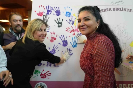 Kartal&rsquo;da kadına y&ouml;nelik şiddete karşı etkili bir adım: &lsquo;Eşitliğin yanında, şiddetin karşısındayız&rsquo; paneli
