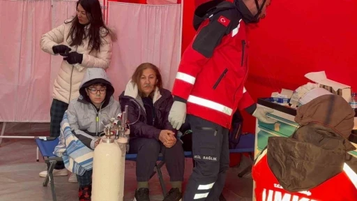 Kartalkaya&rsquo;da sahra hastanesi kuruldu
