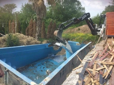 Kartepe&rsquo;de ka&ccedil;ak bungalovlar yıkıldı
