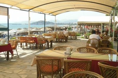 Kaş Esnafı : "Yunan Adaları'na Gidiyorlar, Biz Burada Boş Bekliyoruz"