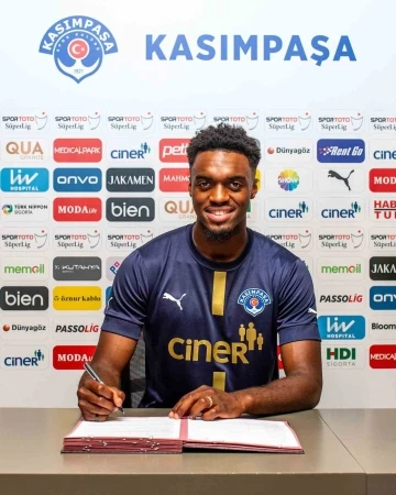 Kasımpaşa, Julien Ngoy&rsquo;u renklerine bağladı
