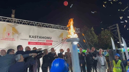 Kastamonu&rsquo;da 4 il&ccedil;eye daha doğalgaz verildi
