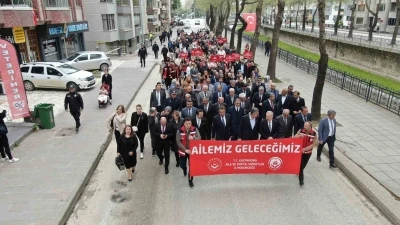 Kastamonu&rsquo;da y&uuml;zlerce kişi &rsquo;aile&rsquo; i&ccedil;in y&uuml;r&uuml;d&uuml;
