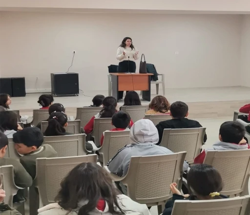 Kastamonu&rsquo;da y&uuml;zlerce &ouml;ğrenciye omurga eğriliği ve fiziksel gelişim taraması yapıldı
