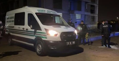 Kayıp olarak aranan liseli kız boş bina &ouml;n&uuml;nde &ouml;l&uuml; bulundu