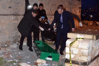 Kayıp olarak aranıyordu; boğazı kesilmiş halde &ouml;l&uuml; bulundu
