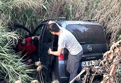 Kayıp şahsın kazada aracı ile sazlığa u&ccedil;tuğu ortaya &ccedil;ıktı