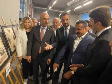 Kaymakam Albayrak: &ldquo;Kilim k&uuml;lt&uuml;r aktarımı olarak &ccedil;ok m&uuml;him bir noktada&rdquo;
