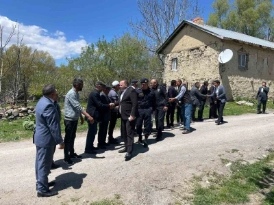 Kaymakam Eser, Bozan k&ouml;y&uuml;ndeki Hıdırellez etkinliğine katıldı
