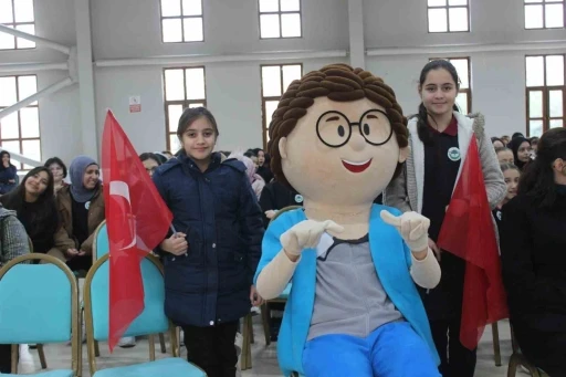 Kaymakam Kılı&ccedil; &ldquo;Kitap Kurdu&rdquo; proje tanıtım programında
