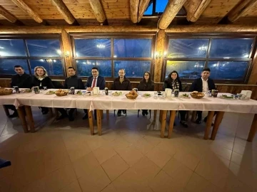 Kaymakam K&ouml;ksal daire m&uuml;d&uuml;rleri ile iftarda buluştu
