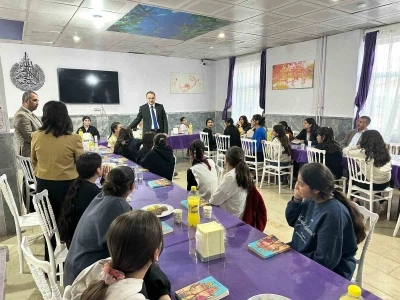 Kaymakam Koşansu&rsquo;dan pansiyonda kalan &ouml;ğrencilere ziyaret
