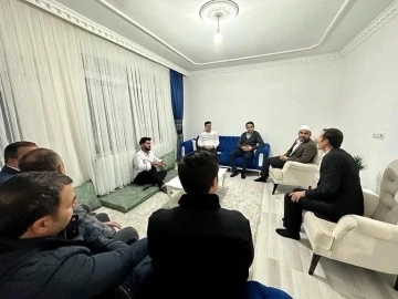 Kaymakam Kurt şehit ailesi ile iftarını a&ccedil;tı
