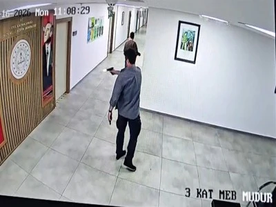 Kaymakamlık binasında etrafa tabancayla ateş etmişti...