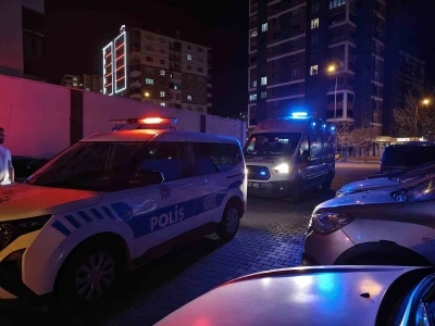 Kayseri&rsquo;de bı&ccedil;aklı kavga: 1 yaralı
