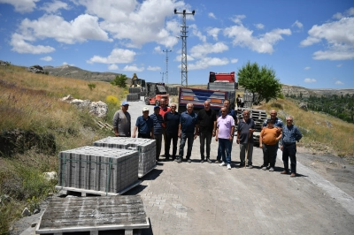 Kayseri'de kırsala 9 milyon liralık kilitli parke yatırımı