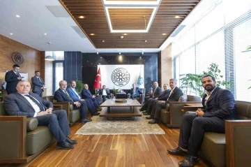 Kayseri&rsquo;de KOBİ&rsquo;lere &rsquo;dijital d&ouml;n&uuml;ş&uuml;m&rsquo; anlatıldı
