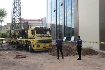 Kayseri'de, sondaj kuyusuna d&uuml;şen iş&ccedil;i boğuldu