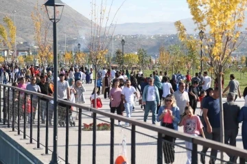 Kayseri, Recep Tayyip Erdoğan Millet Bah&ccedil;esi&rsquo;ne akın ediyor
