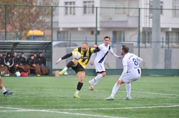 Kayseri S&uuml;per Amat&ouml;r K&uuml;me: Kayseri Esen Metal SK: 0- Kayserig&uuml;c&uuml; FK: 0
