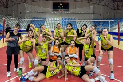Kayseri Voleybol Kul&uuml;b&uuml;, T&uuml;rkiye finallerine y&uuml;kseldi
