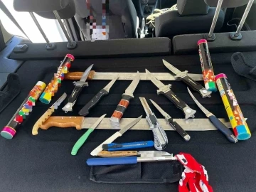 Kayserispor taraftarlarını taşıyan otob&uuml;slerde bı&ccedil;ak, &ccedil;akı ve fal&ccedil;ata yakalandı
