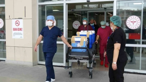 Kaza sonrası beyin &ouml;l&uuml;m&uuml; ger&ccedil;ekleşen 19 yaşındaki Fatma&rsquo;nın organları 4 hastaya umut oldu
